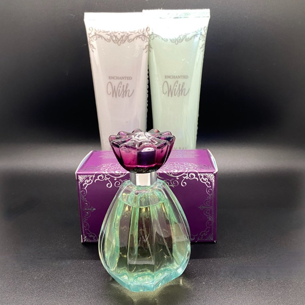 Women's Mary Kay Bath & Body Enchanted Wish Set